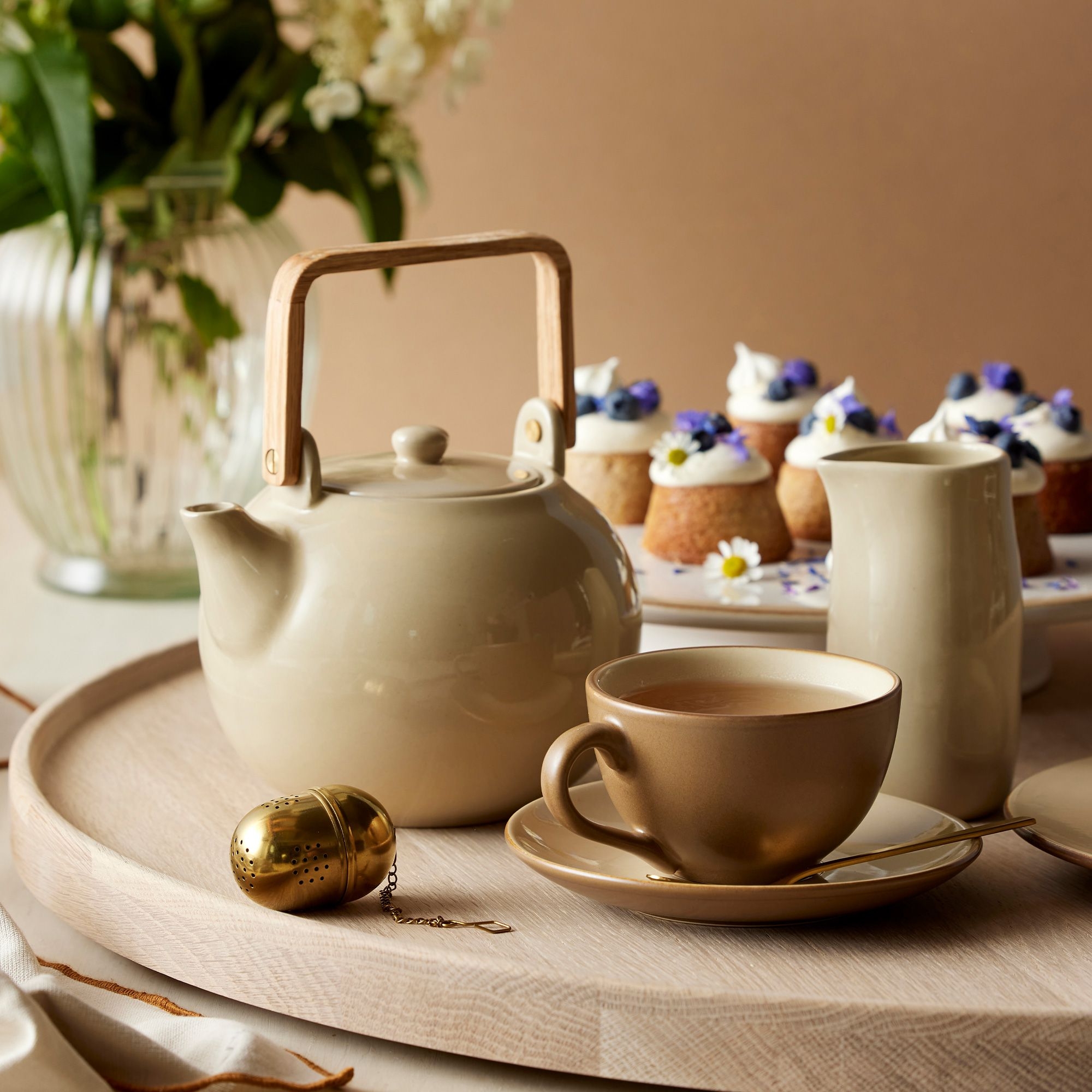 Bitz - Teapot with tea strainer - 1.2 L - Sand Bitz - Teapot with tea strainer - 1.2 L - Sand