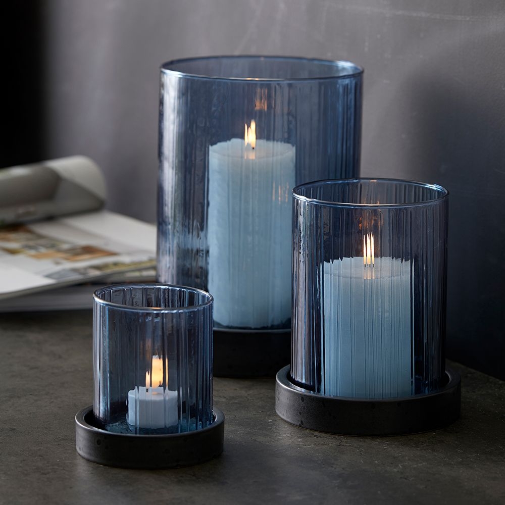 Bitz - Hurricane mit LED Kerze - 11 cm - Blau Bitz - Hurricane mit LED Kerze - 11 cm - Blau