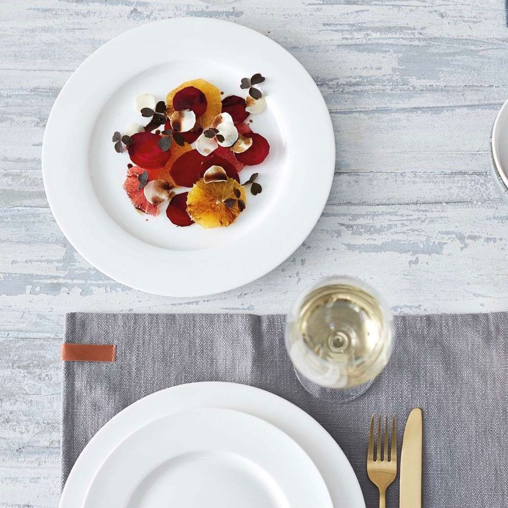 Bitz - Flacher Teller - 27 cm - Bone White Porzellan Bitz - Flacher Teller - 27 cm - Bone White Porzellan